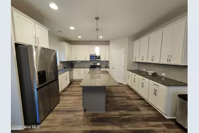 106 Fox Cove Crossing, Jacksonville, NC 28546 - Photo 8