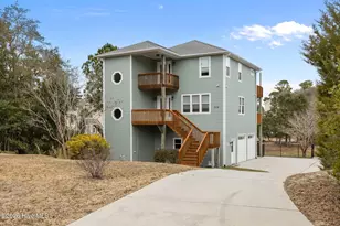 7118 Archers Creek Dr, Emerald Isle, NC 28594 - Photo 4