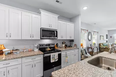 901 Hayford Lane SW, Ocean Isle Beach, NC 28469 - Photo 4