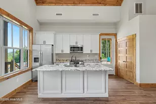 60 Oak Forest Cir, Hayesville, NC 28904 - Photo 12