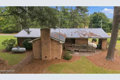 405 S Broad Street, Robersonville, NC 27871 - Photo 10