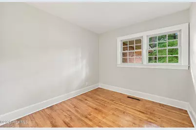 405 S Broad Street, Robersonville, NC 27871 - Photo 36