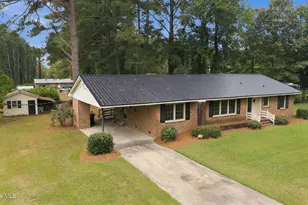 405 S Broad St, Robersonville, NC 27871 - Photo 6