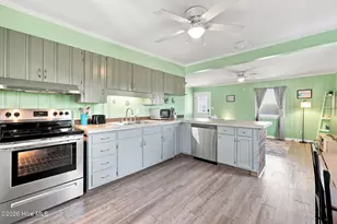 415 N Shore Dr, Surf City, NC 28445 - Photo 10