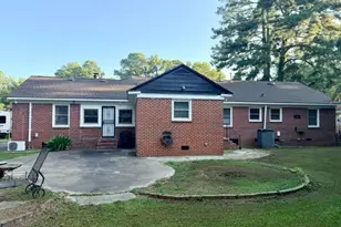 1210 Meadowood Dr, Kinston, NC 28501 - Photo 6