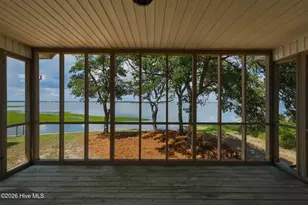 5104 Bogue Sound Dr, Emerald Isle, NC 28594 - Photo 4