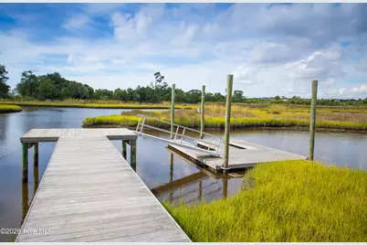 656 Fishermans Point, Newport, NC 28570 - Photo 6