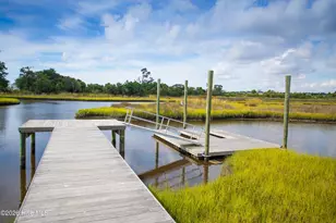 656 Fishermans Point, Newport, NC 28570 - Photo 6