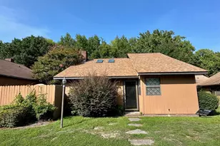 200 Rollins Dr, Greenville, NC 27834 - Photo 1