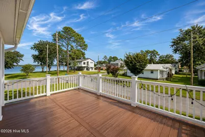 1601 River Drive, New Bern, NC 28560 - Photo 8