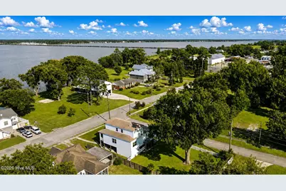 1601 River Drive, New Bern, NC 28560 - Photo 10