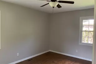 104 Greencrest Cir, Jacksonville, NC 28540 - Photo 8