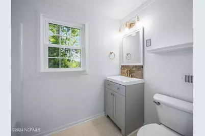 1011 Daniel Place, Jacksonville, NC 28540 - Photo 16