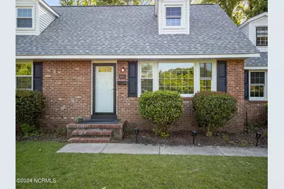 1011 Daniel Place, Jacksonville, NC 28540 - Photo 2