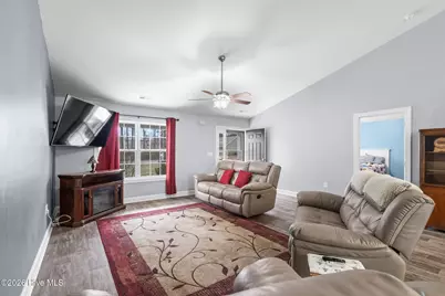 905 Futrell Street, Loris, SC 29569 - Photo 8