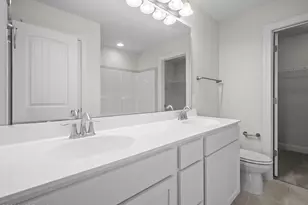 247 Verrazzano Ln, Jacksonville, NC 28546 - Photo 18