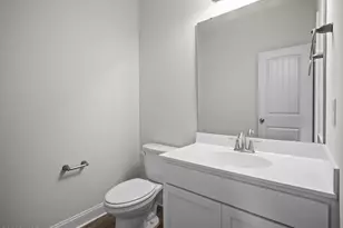 247 Verrazzano Ln, Jacksonville, NC 28546 - Photo 4