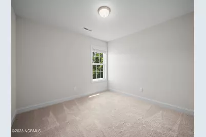 247 Verrazzano Lane, Jacksonville, NC 28546 - Photo 8