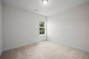 247 Verrazzano Ln, Jacksonville, NC 28546 - Photo 8