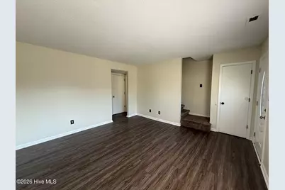 432 Myrtlewood Circle, Jacksonville, NC 28546 - Photo 4