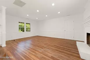 109 Pleasant Dr, Beaufort, NC 28516 - Photo 12
