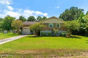 109 Pleasant Dr, Beaufort, NC 28516 - Photo 44