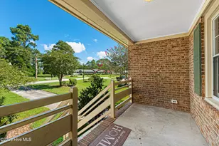 109 Pleasant Dr, Beaufort, NC 28516 - Photo 2
