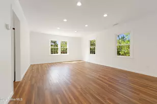 109 Pleasant Dr, Beaufort, NC 28516 - Photo 14