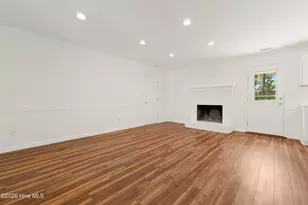 109 Pleasant Dr, Beaufort, NC 28516 - Photo 10
