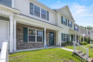 27 E Doris Ave, Jacksonville, NC 28540 - Photo 2