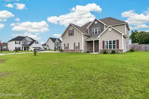 305 Crossroads Store Dr, Jacksonville, NC 28546 - Photo 2