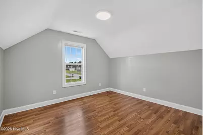 305 Crossroads Store Drive, Jacksonville, NC 28546 - Photo 8