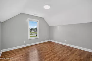 305 Crossroads Store Dr, Jacksonville, NC 28546 - Photo 8