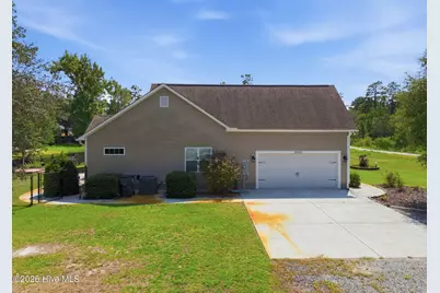 2000 Southport Lane, Southport, NC 28461 - Photo 2