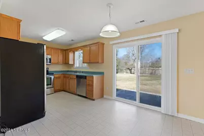 1302 Davis Street, Jacksonville, NC 28540 - Photo 6