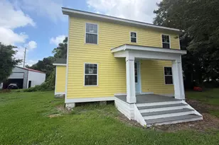 502 E Burgess St, Elizabeth City, NC 27909 - Photo 2