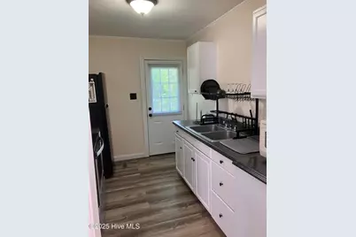 502 E 8th Street, New Bern, NC 28560 - Photo 12