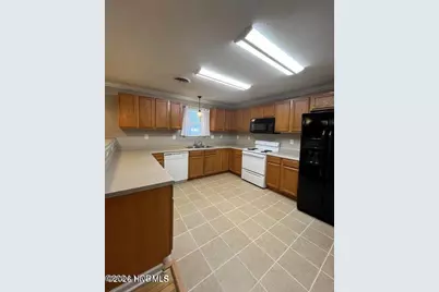 306 Cole Drive, Jacksonville, NC 28540 - Photo 6
