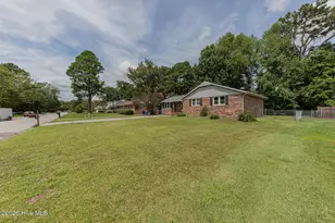 102 Lionel Ave, Jacksonville, NC 28540 - Photo 2