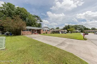 102 Lionel Ave, Jacksonville, NC 28540 - Photo 4