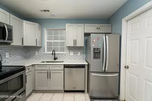 405 Chaps Ct, Jacksonville, NC 28546 - Photo 14