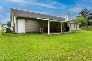 405 Chaps Ct, Jacksonville, NC 28546 - Photo 32