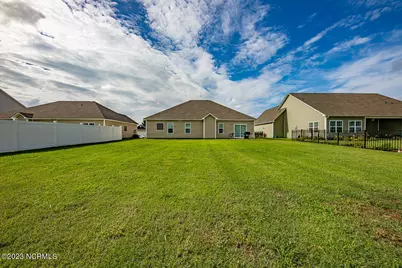 2807 Bettye Gresham Lane, New Bern, NC 28562 - Photo 4