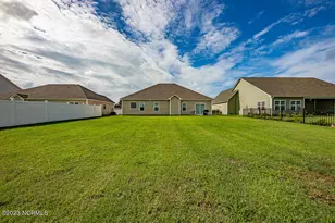 2807 Bettye Gresham Ln, New Bern, NC 28562 - Photo 4