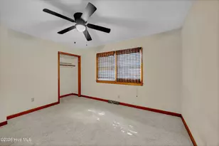 318 Englewood Dr, Wilmington, NC 28409 - Photo 16