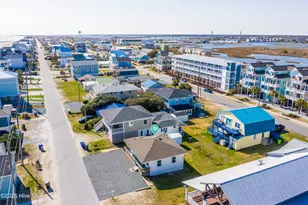 417 N Shore Dr, Surf City, NC 28445 - Photo 2