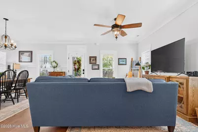 1107 N Caswell Avenue, Southport, NC 28461 - Photo 12