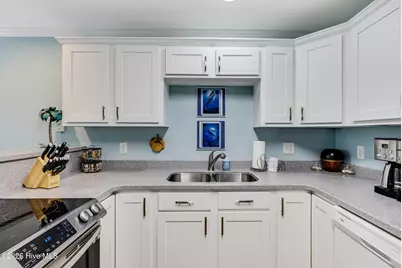 105 SE 58th Street # 6103, Oak Island, NC 28465 - Photo 6