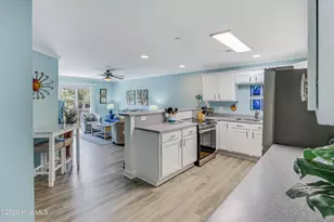105 SE 58th St, Oak Island, NC 28465 - Photo 4