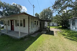 207 S Plume St, Roper, NC 27970 - Photo 2